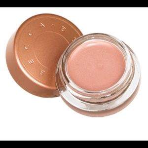 Becca under eye brightening corrector